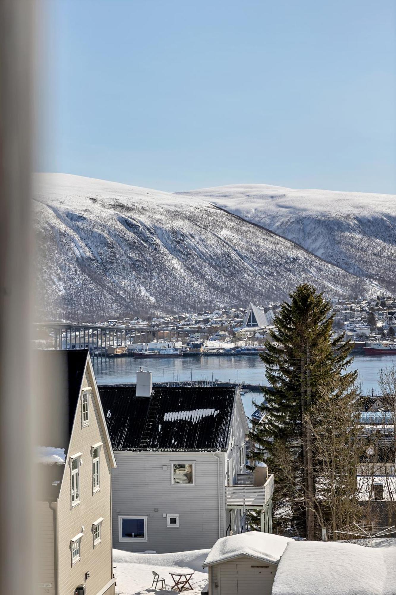 Lovely City Center Apartment With Amazing Views And Free Parking! Tromsø Exterior foto