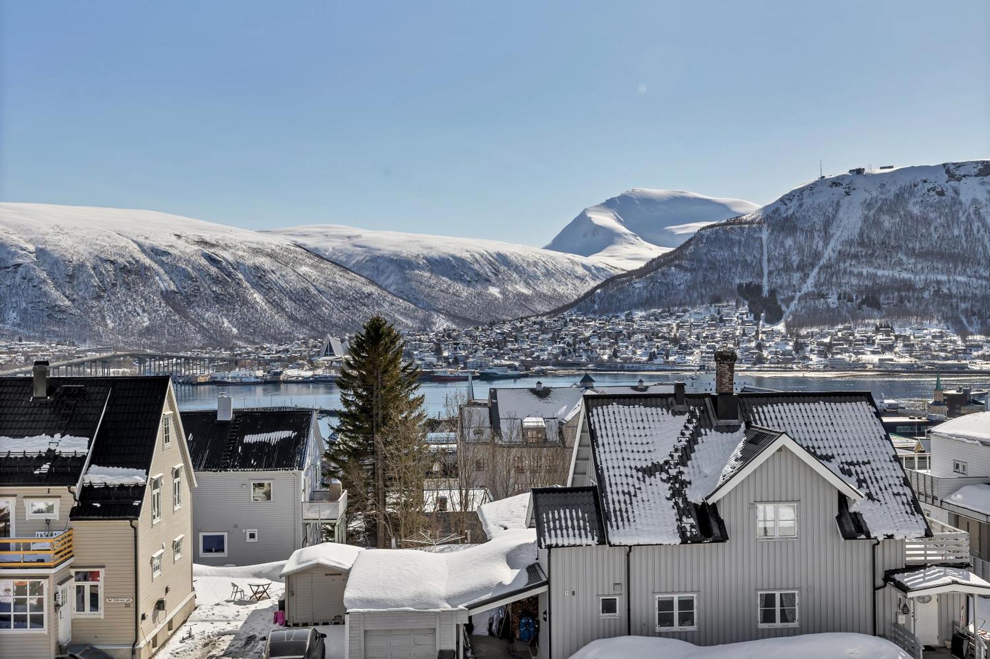 Lovely City Center Apartment With Amazing Views And Free Parking! Tromsø Exterior foto